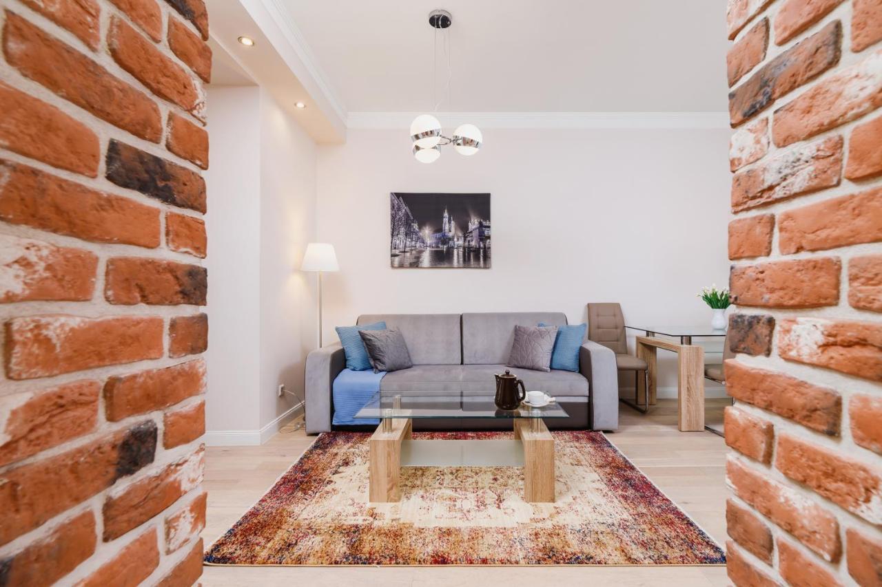 Modern Apartment Lubicz Kraków by Renters Cracóvia Exterior foto